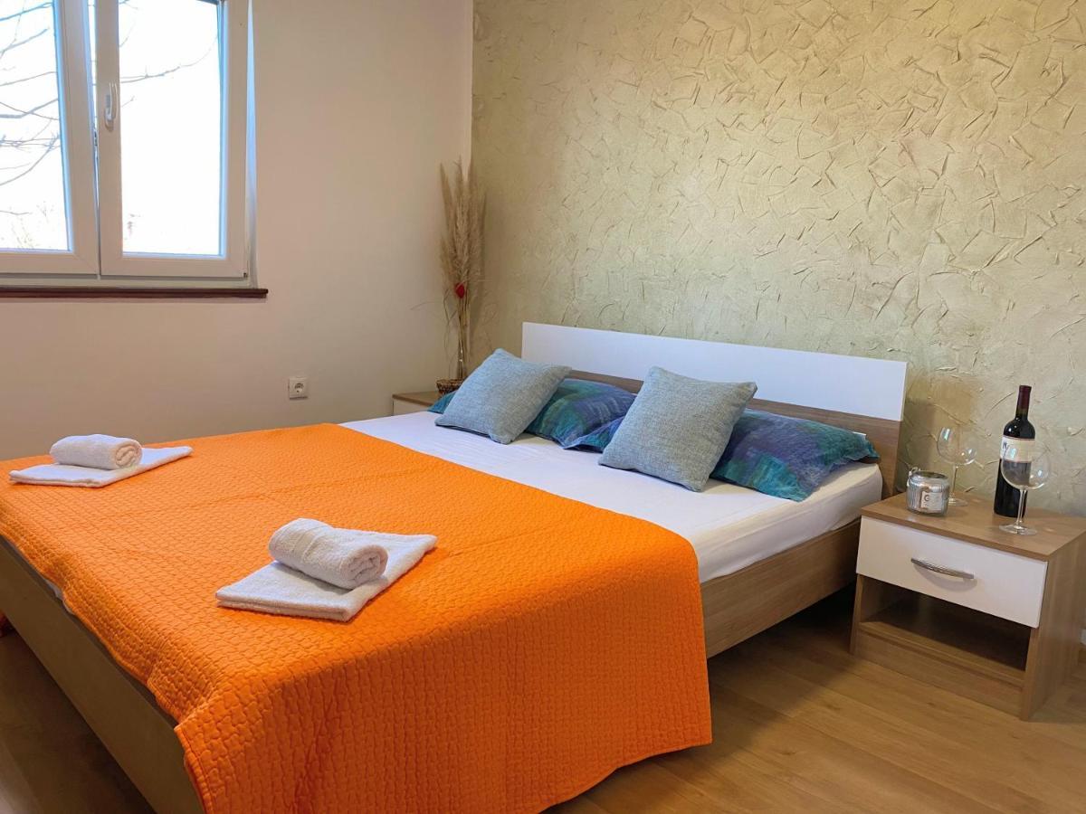 Villa Marie With Pool, Two Bedrooms For 4+2Kids Cavoglave Exterior foto
