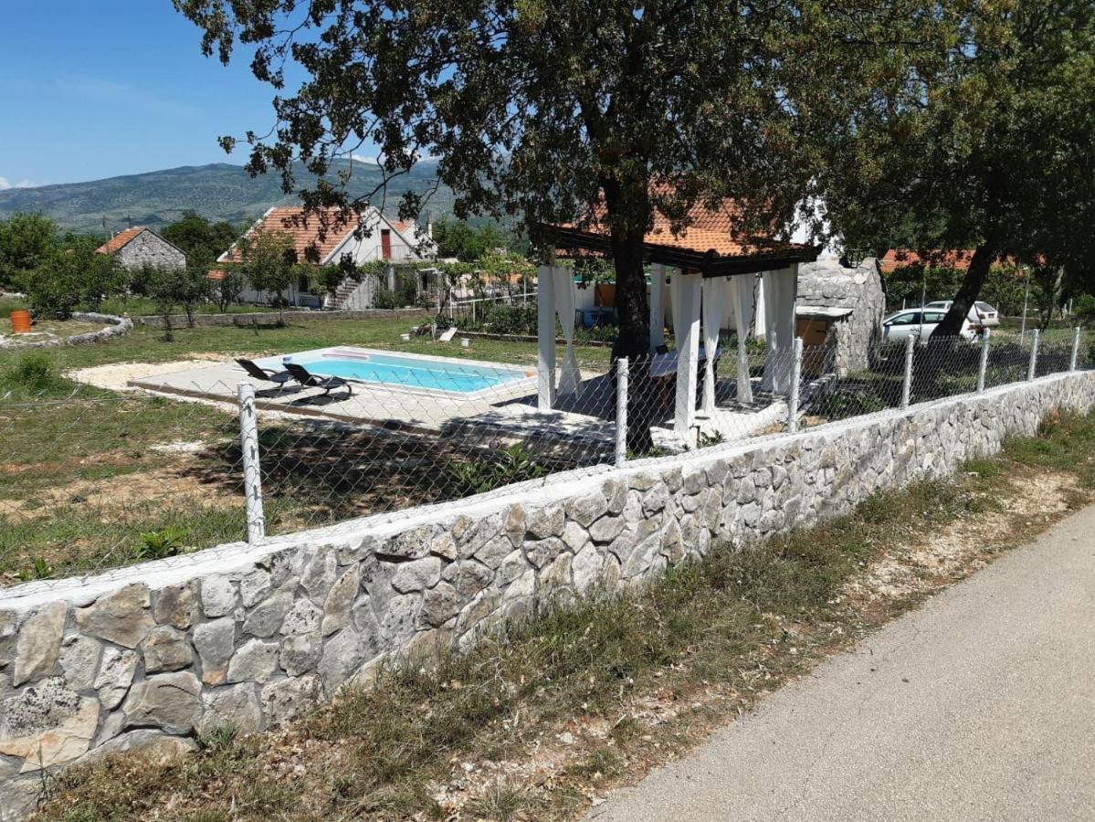 Villa Marie With Pool, Two Bedrooms For 4+2Kids Cavoglave Exterior foto